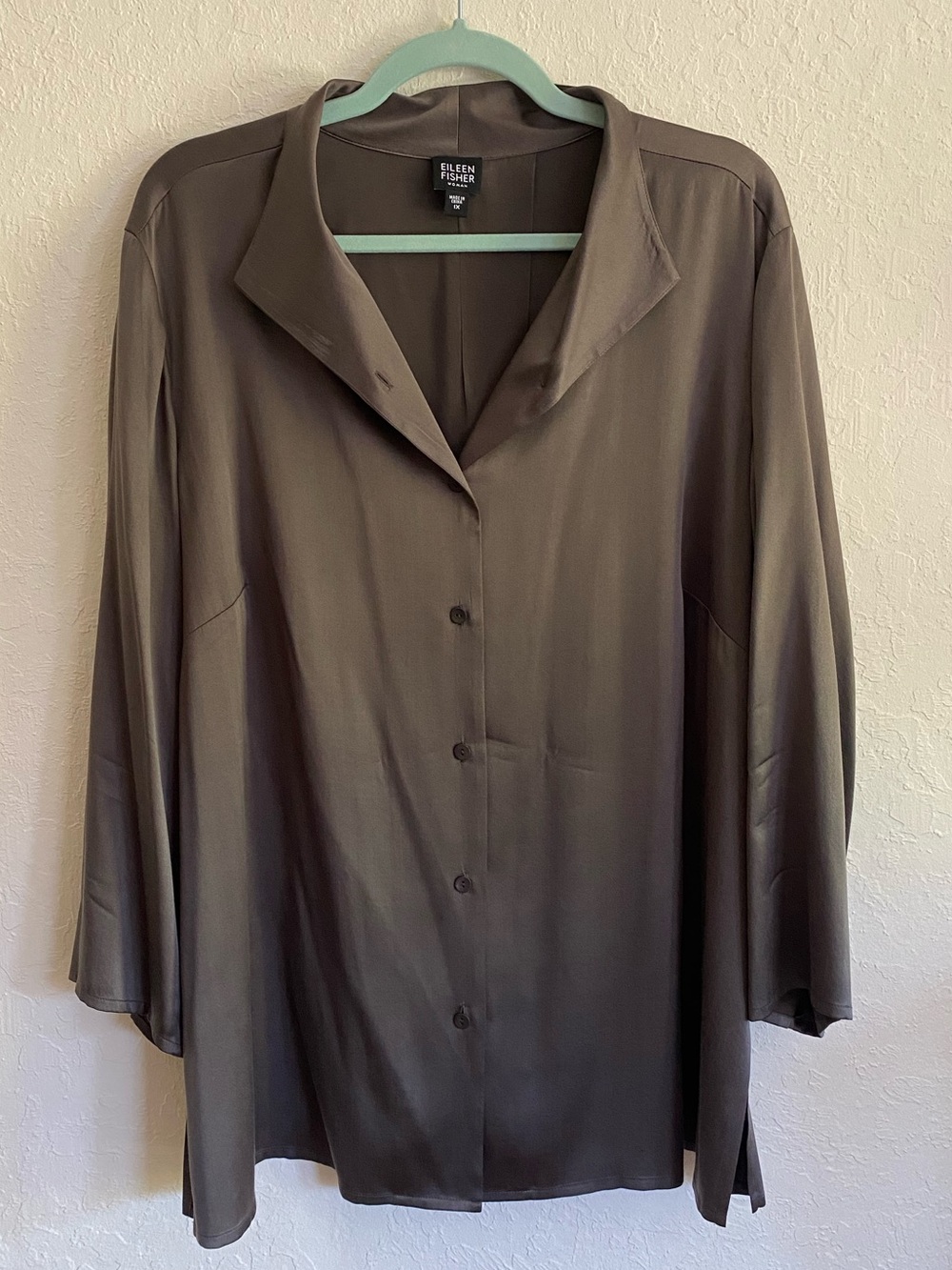 Eileen Fisher Olive Green / Brown / Grey Silk Charmeuse Button Up Collared Shirt